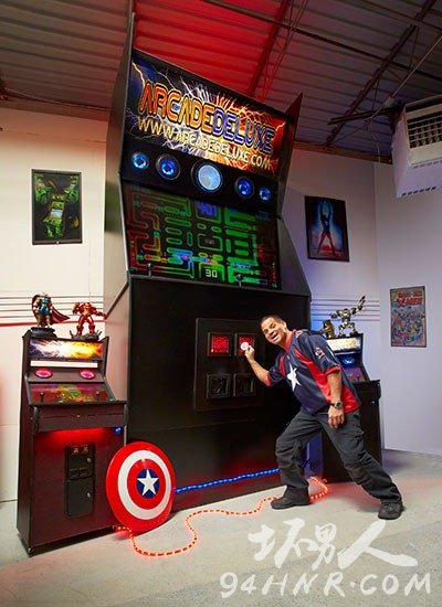 largest-arcade-machine-behind-the-scenes-2_tcm25-406867_tcm32-407665